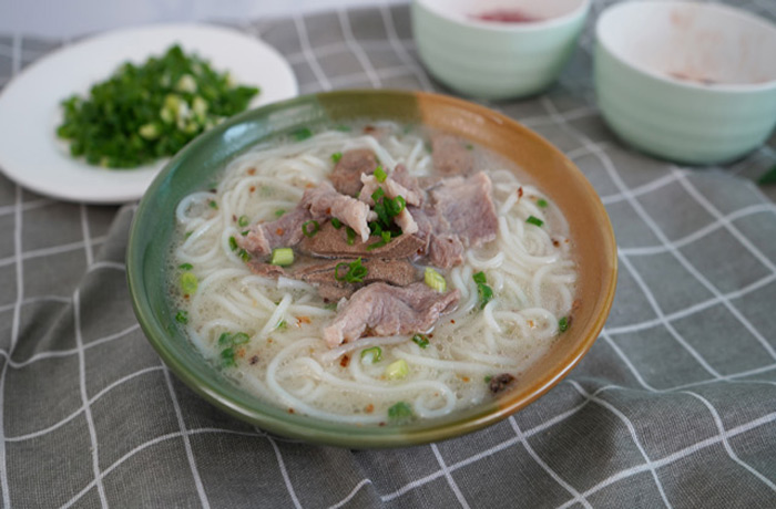 清丰原味汤粉王培训